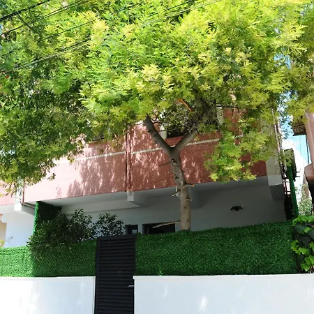 New Boulevard Otel Tiran