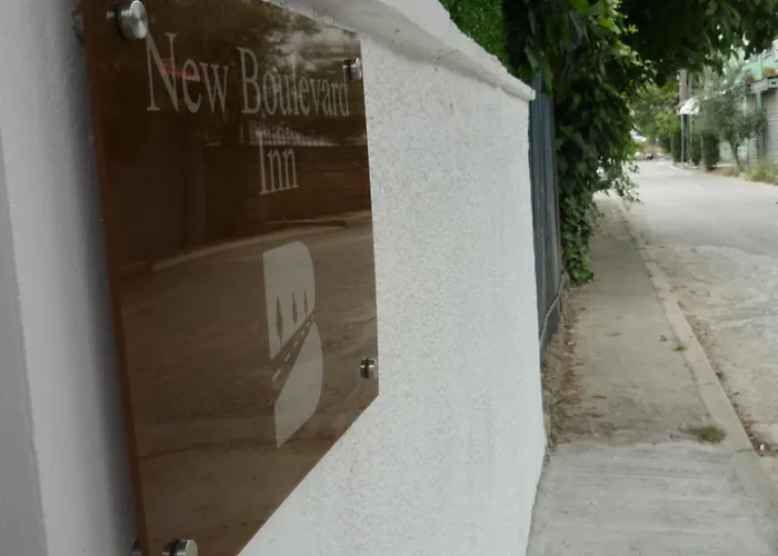 New Boulevard Hotel
