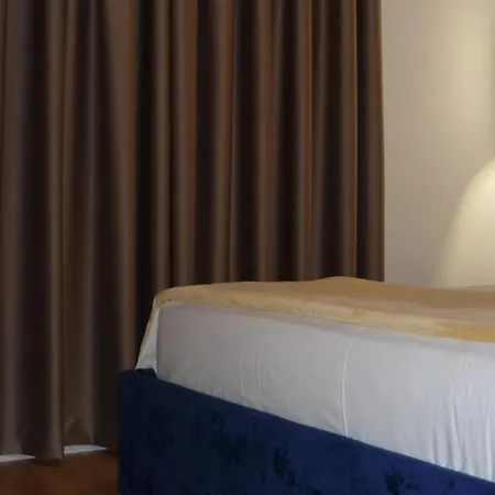 New Boulevard Hotell *