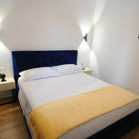 New Boulevard Hotell *