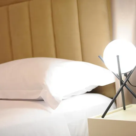 New Boulevard فندق تيرانا