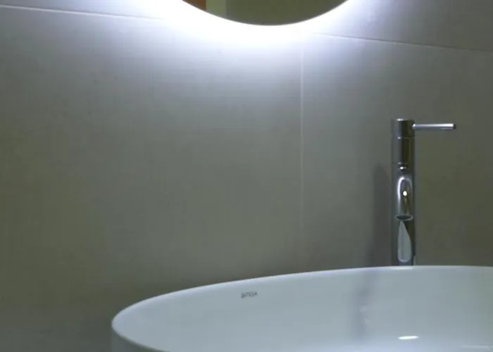 New Boulevard Hotel *